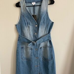 BRAND NEW - LELIS Denim Dress (Large)
